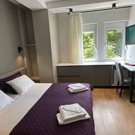 Soin Rooms Tirana Exteriör bild